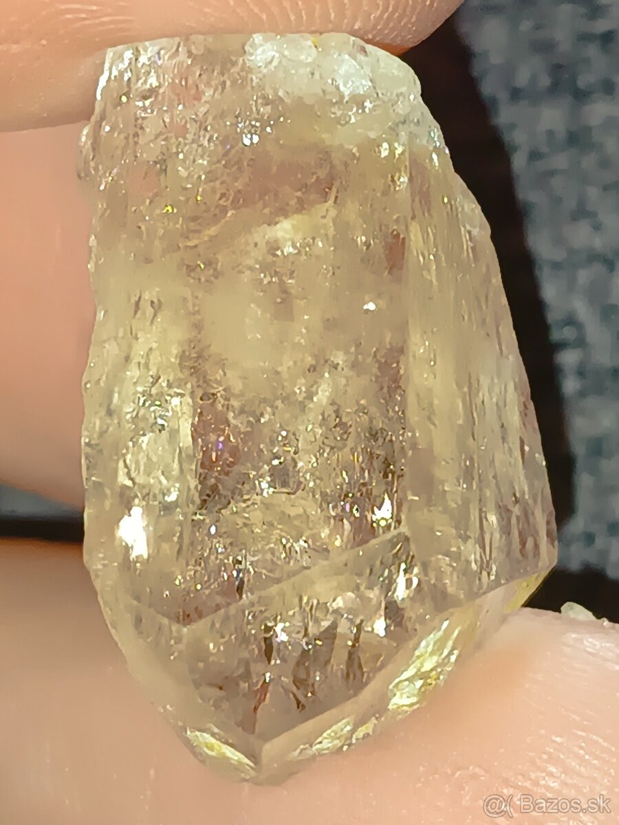 Drahokam surový topaz - 6