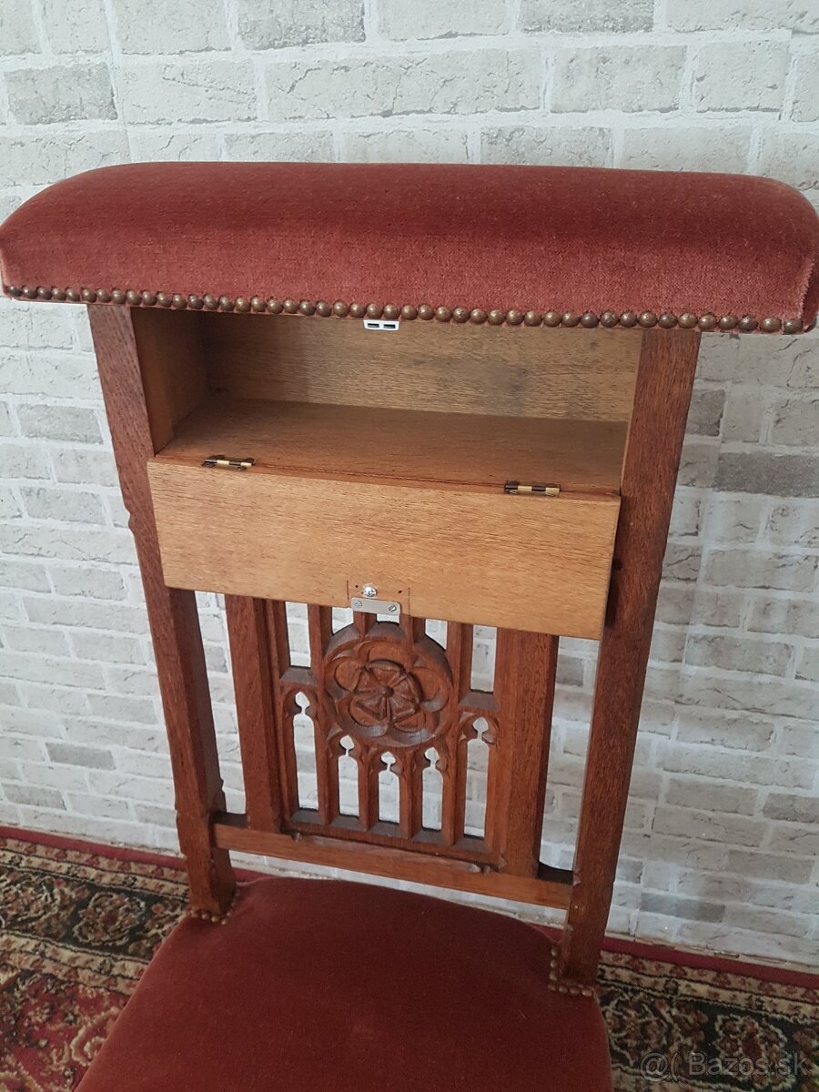 Starožitný nabytok - 6