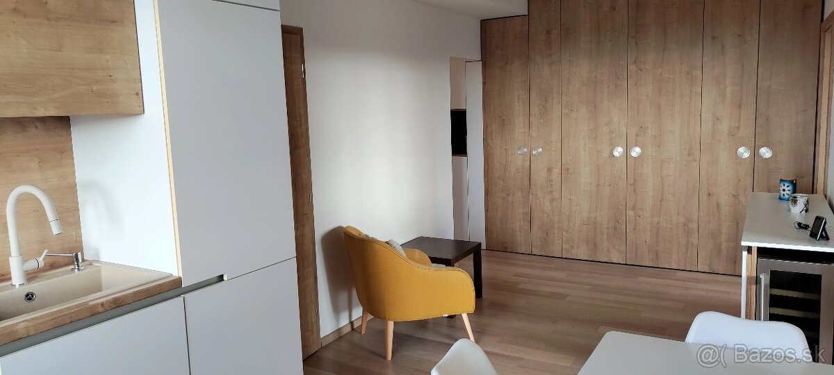 Realitný kancelária REALADR s.r.o. - 6