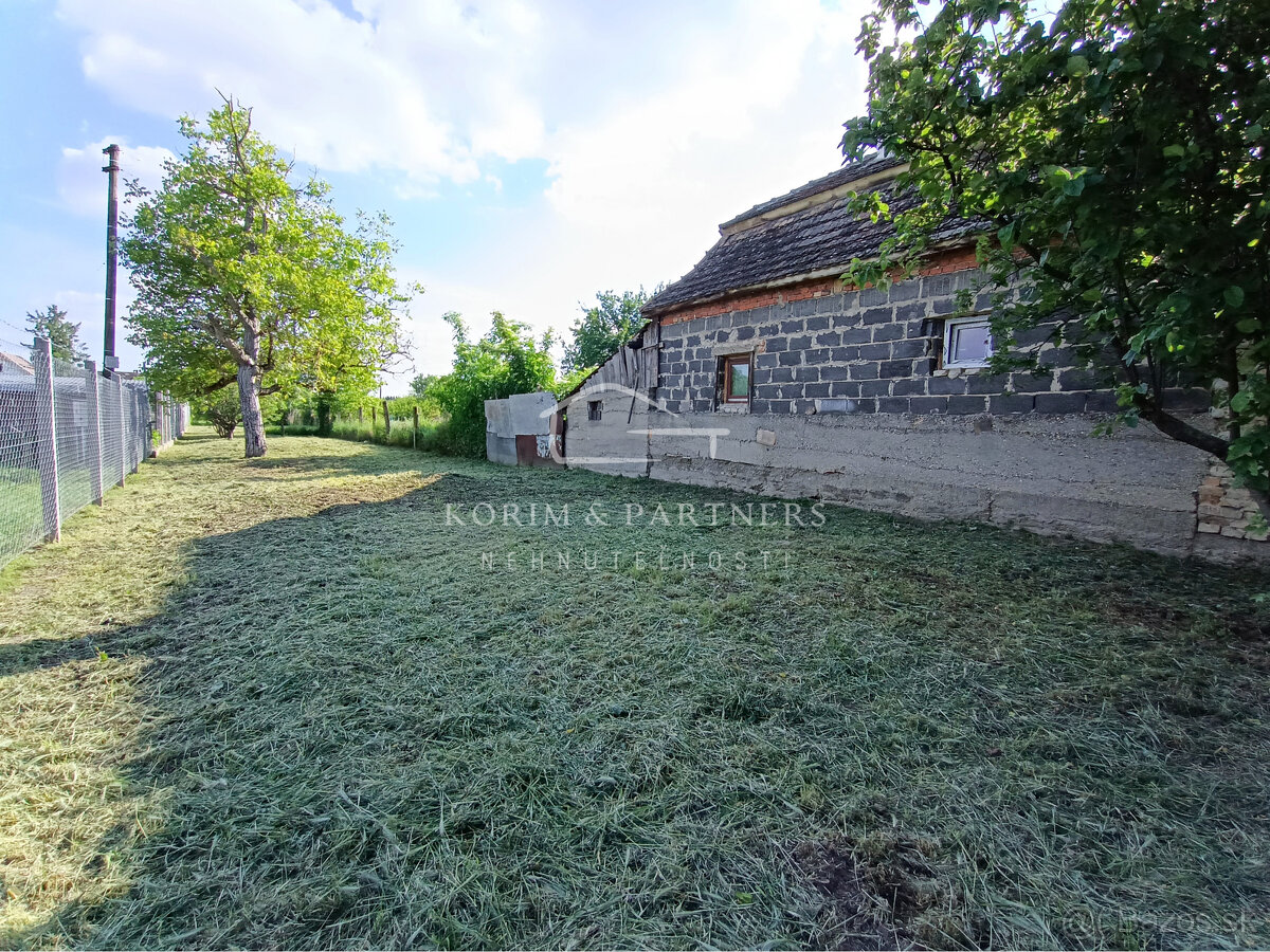 Slnečný pozemok s domom na predaj, Nová Stráž - 6