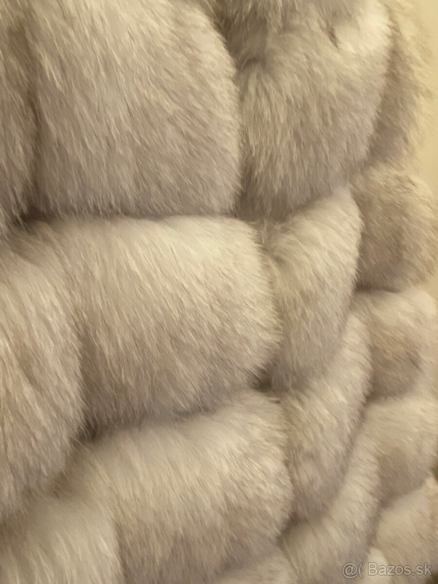 Krásna dámska vesta - 6