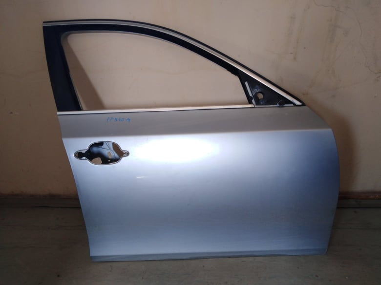 BMW E60 E61 dvere - 6