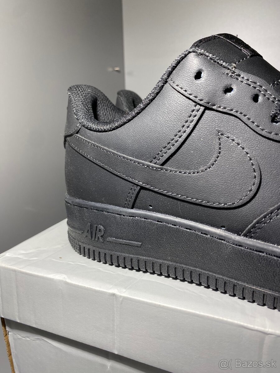 Nike Air Force 1 Čierne - 6