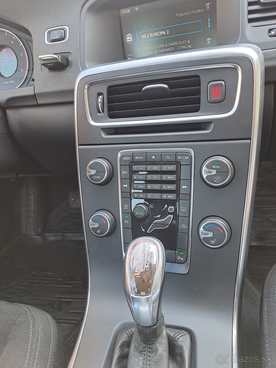 Predám Volvo s60 309000km nova sada zimnych pneu - 6