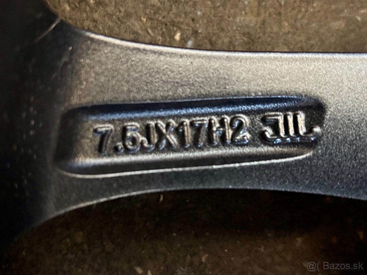 AUDI č. 12-Zimna sada 235/65 R17 - 6