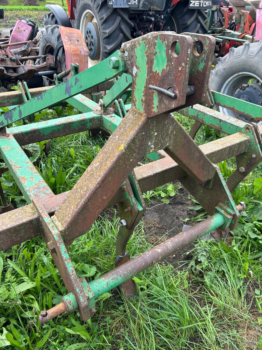 Predám radličkový podmietač podryvák HEGER - 6