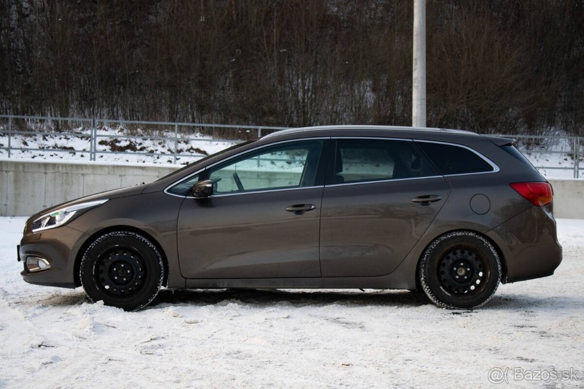 Kia Cee’d SW 1.6 GDI Platinum 2014 - 6