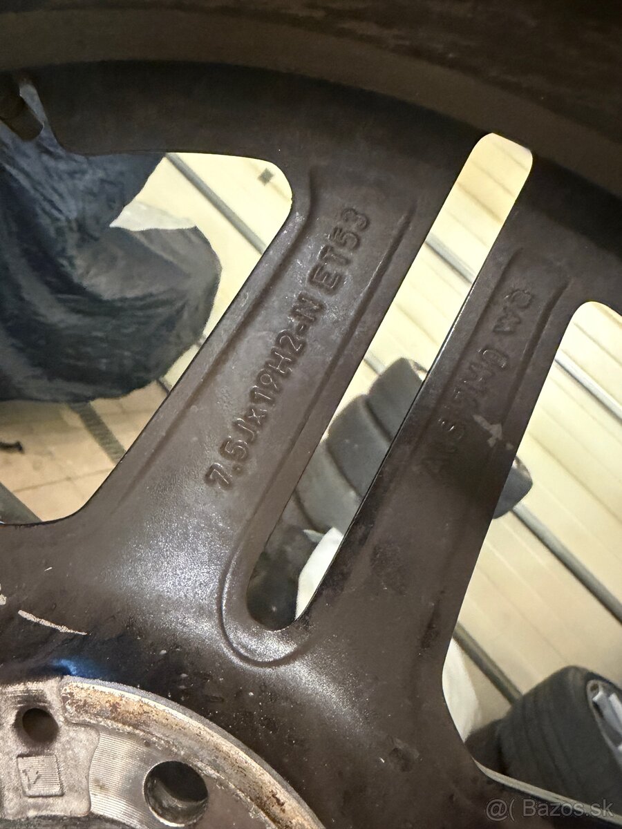 Mercedes R19 AMG - 6