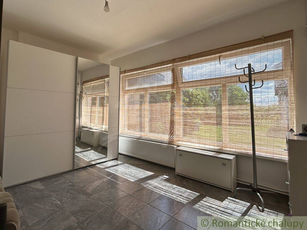 NOVÁ CENA - Polosamota s priestranným domom a malým rybník - 6