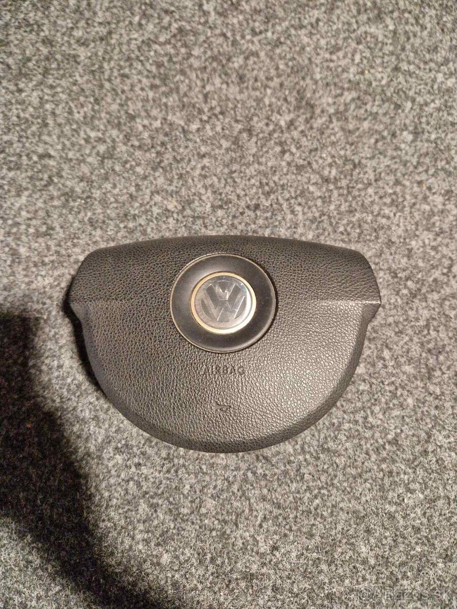 Tlačidlá a ine diely interiéru na VW Passat b6 - 6