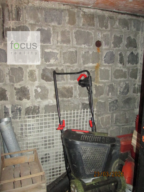 Predám záhradu s murovanou chatou - 6