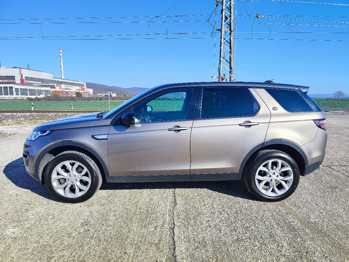 Land Rover Discovery 2.0L TD4 HSE AWD A/T - 6