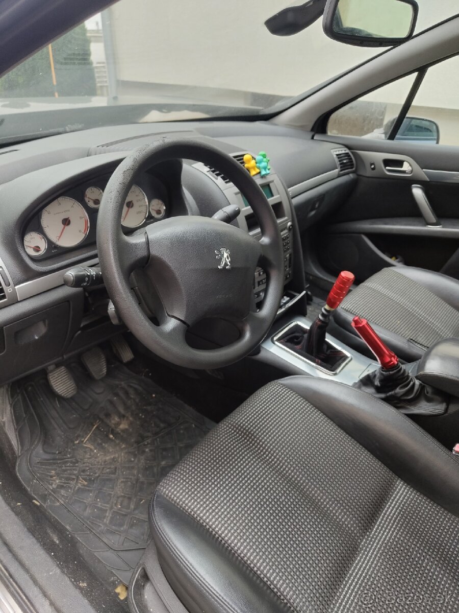 Peugeot 407 - 6