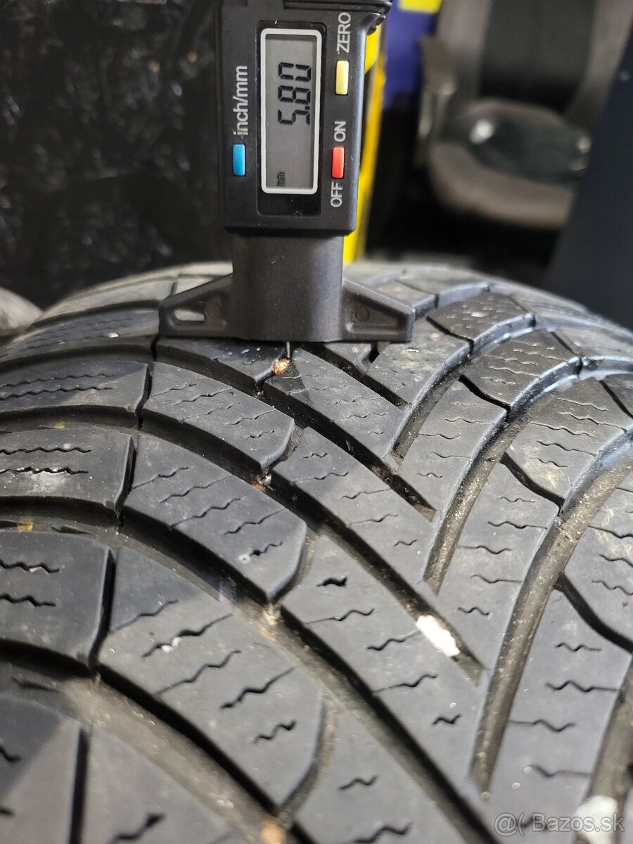 225/60 R18 Semperit zimne pneumatiky - 6