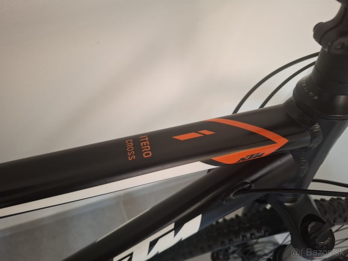 Predám KTM Itero CROSS 28er/Sko-46 cm/3x10, odpruzena vidla - 6