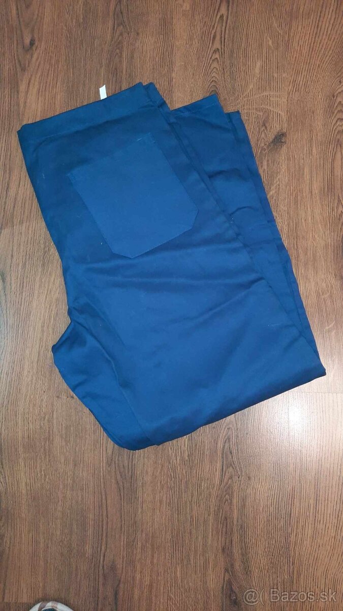 PÁNSKE MONTÉRKY - 6