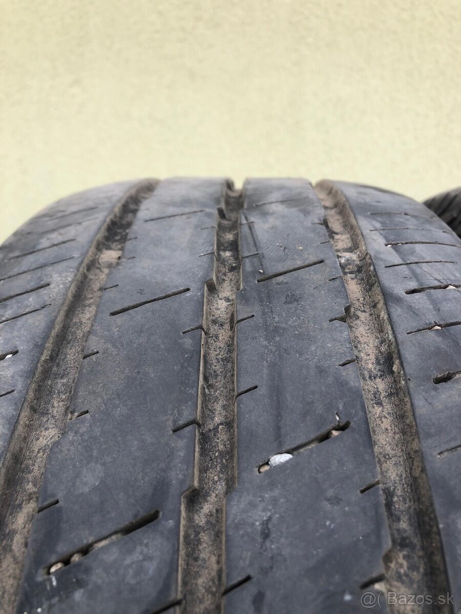 Pneu 215/65 R16 C - 6
