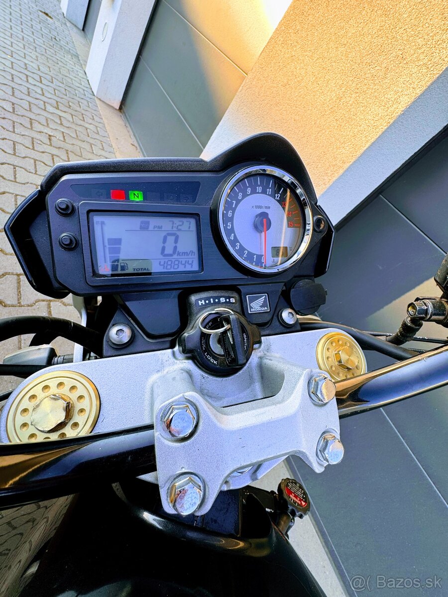 Honda Hornet 600 - 6