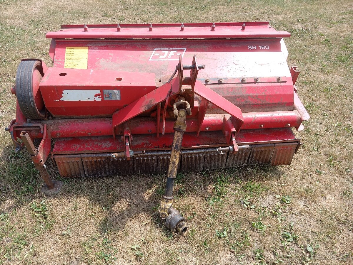 Mulcovac a drtič slámy JF - 6