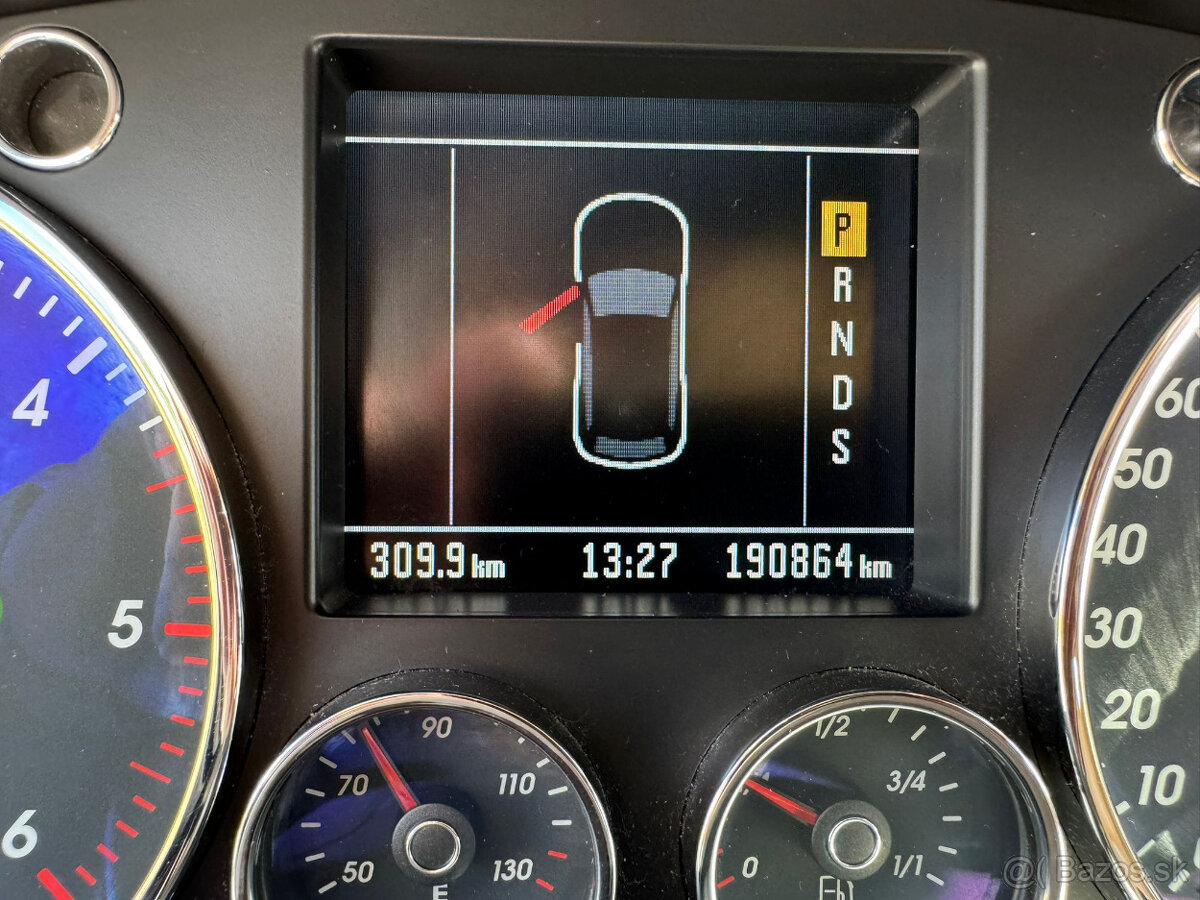 Volkswagen Touareg 2.5 TDI – 1. majitel, perfektní stav - 6