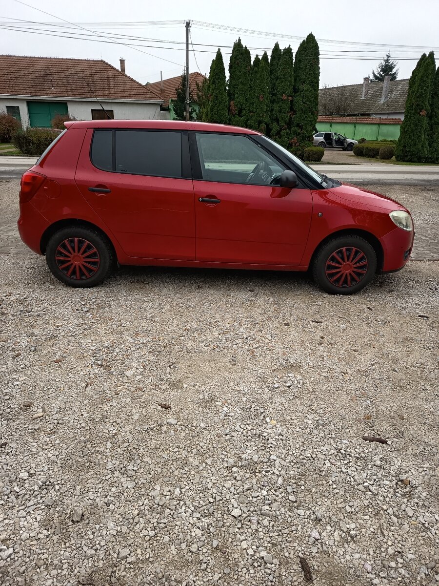Predám škodu Fabia 2 - 6
