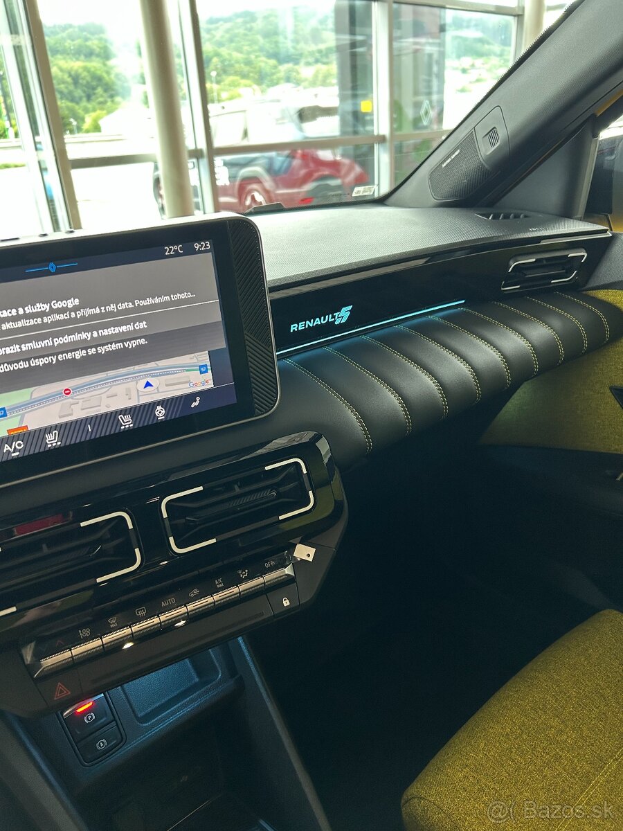 Renault R5 E-Tech elektrický Iconic Cinq 120k - NOVÉ VOZIDLO - 6