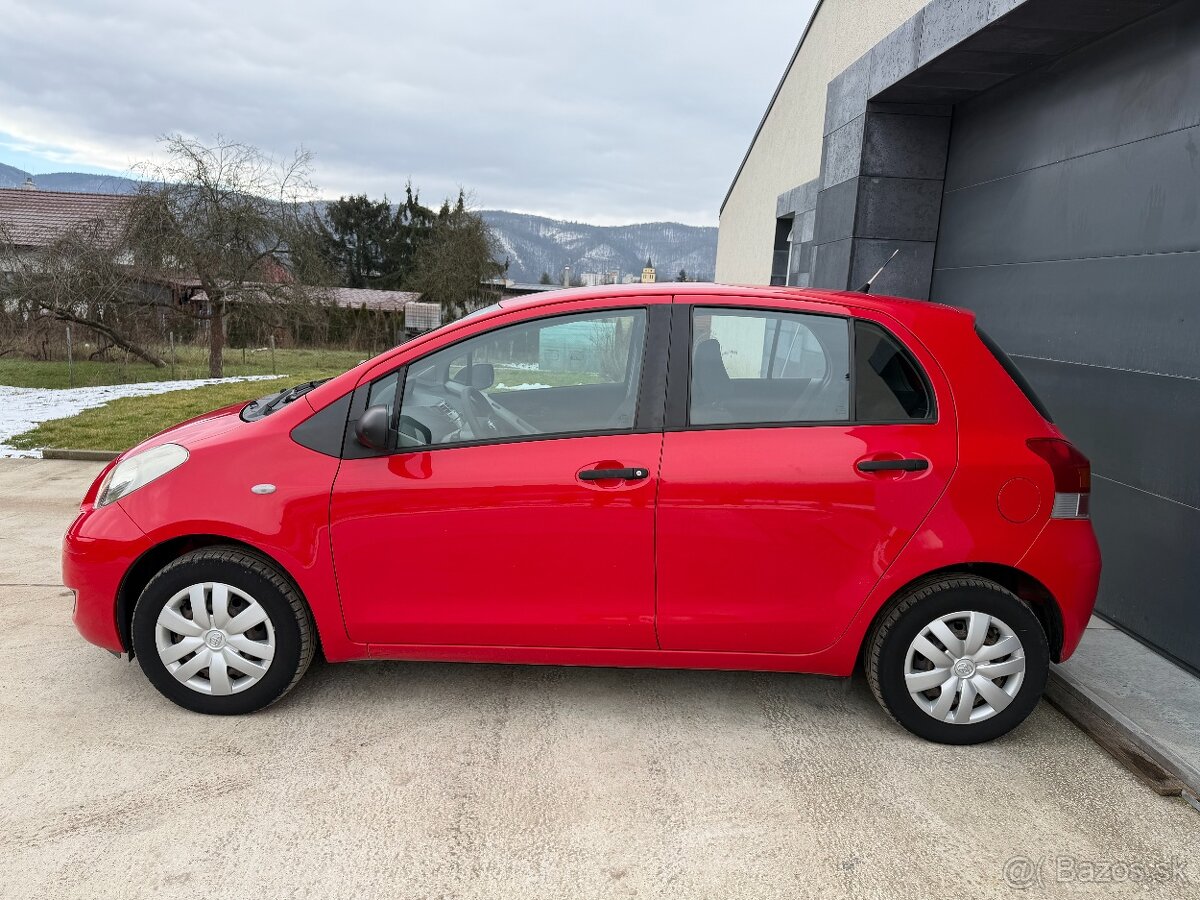 Toyota Yaris 1.0I VVT-i - 6