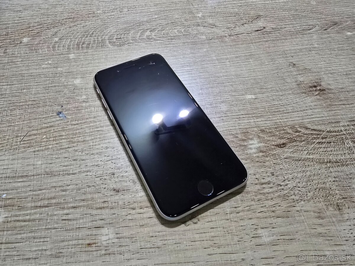 Iphone SE 2020 128gb v super stave bateria ma 94 percentne z - 6