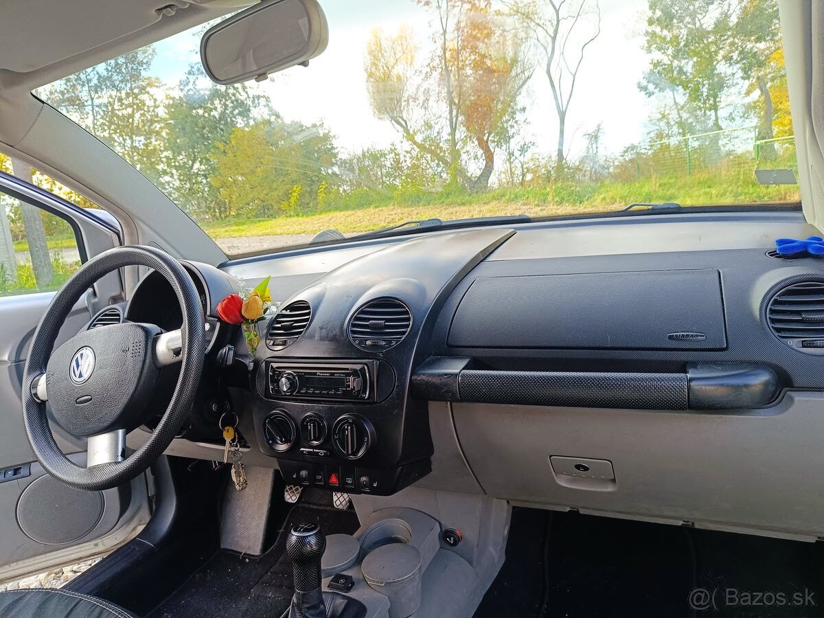 Predám Volkswagen NEW BEETLE 2.0 benzín+LPG r.v.1999 - 6