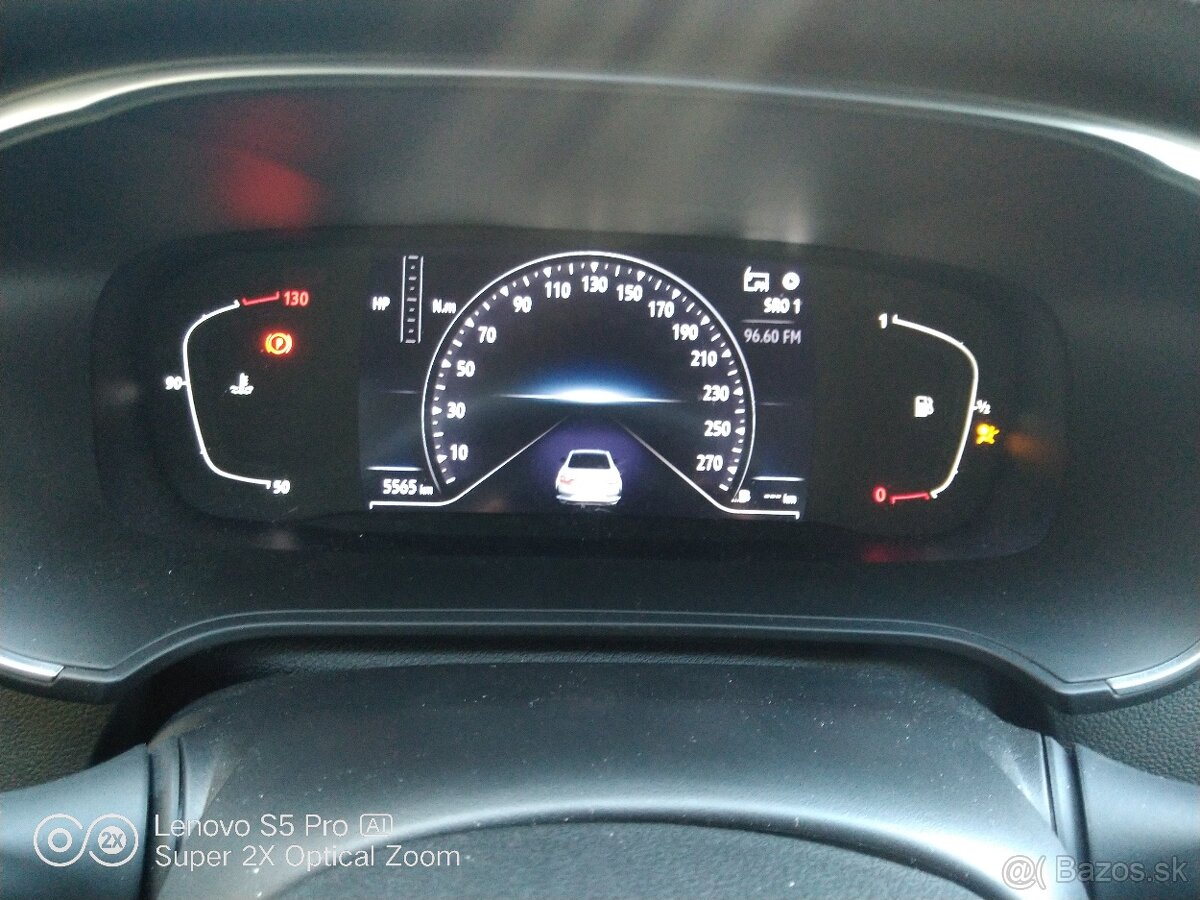 Renault Megane Grandcoupe 1.33TCe103kW 7tis.km - 6