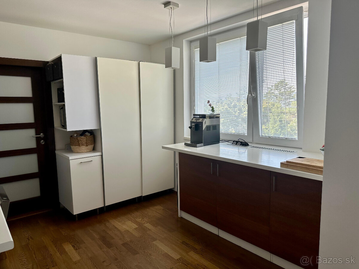 Zariadený 4i byt na predaj, sídlisko Sever - 6