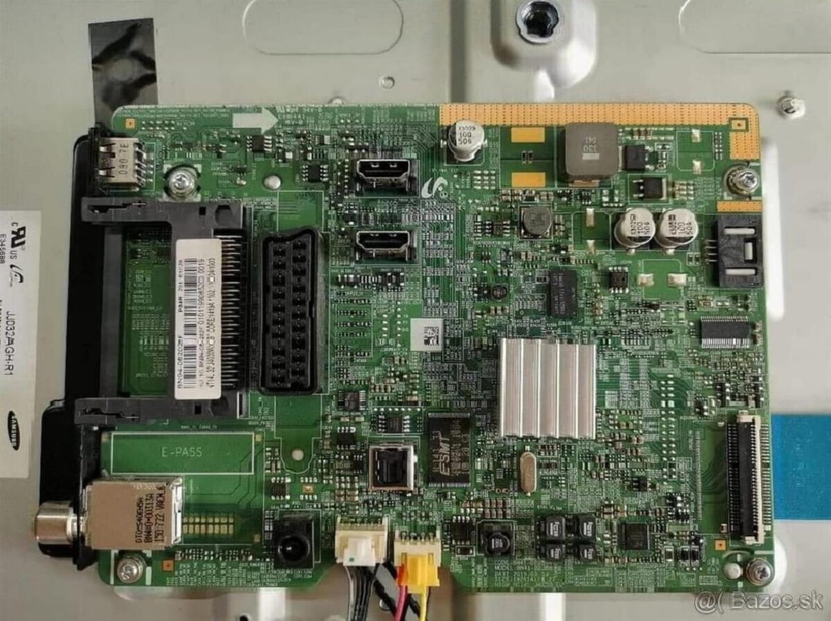 Samsung UE32j4000AW diely - 6