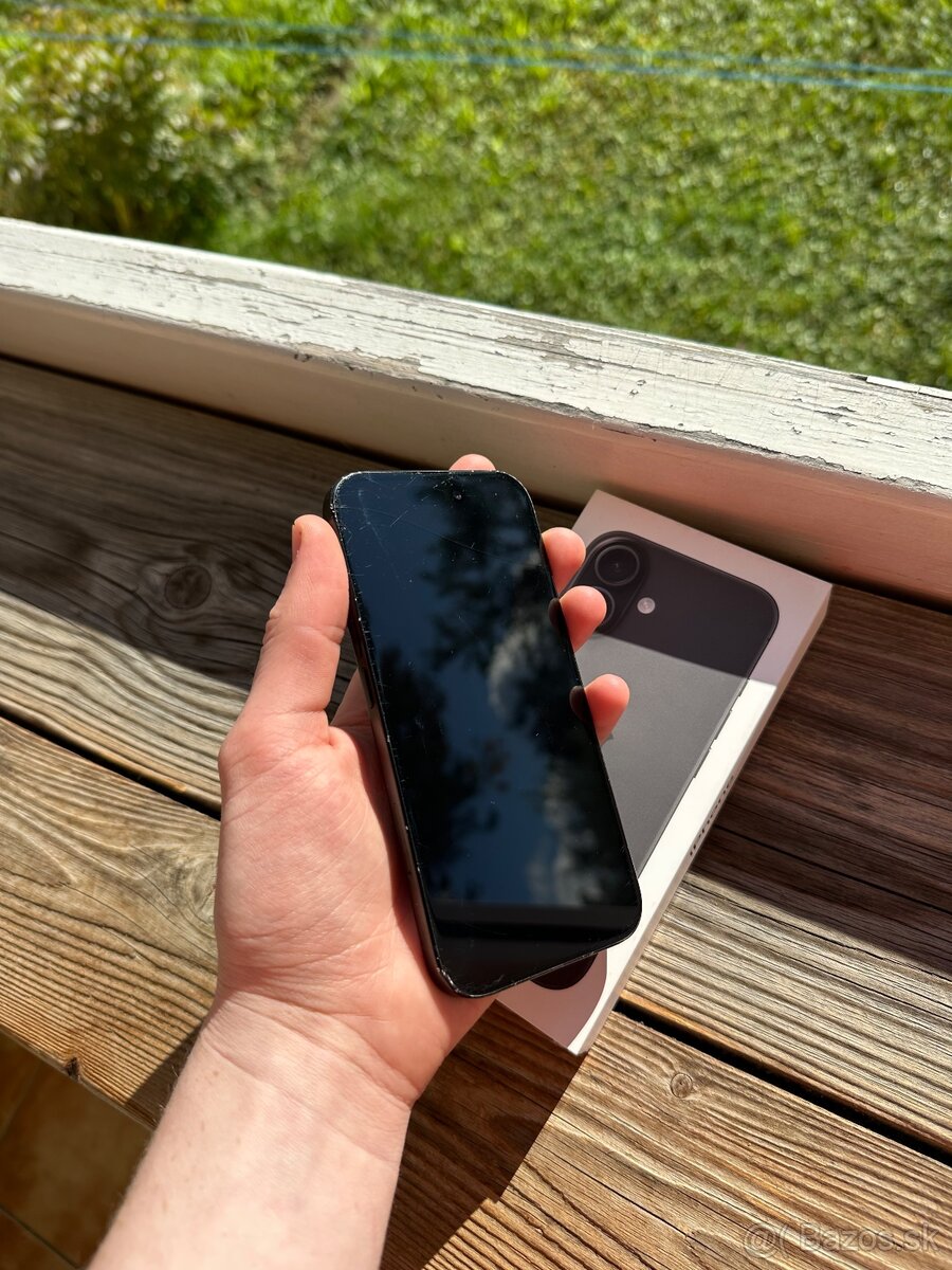 iPhone 16 - 6