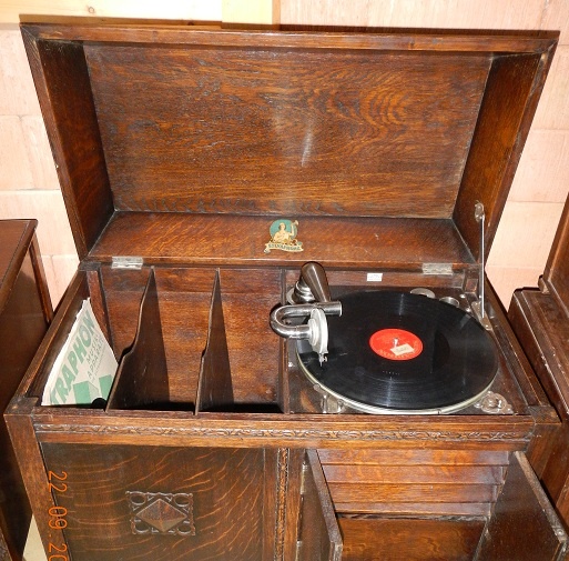 Gramofón Sylvaphone - 6