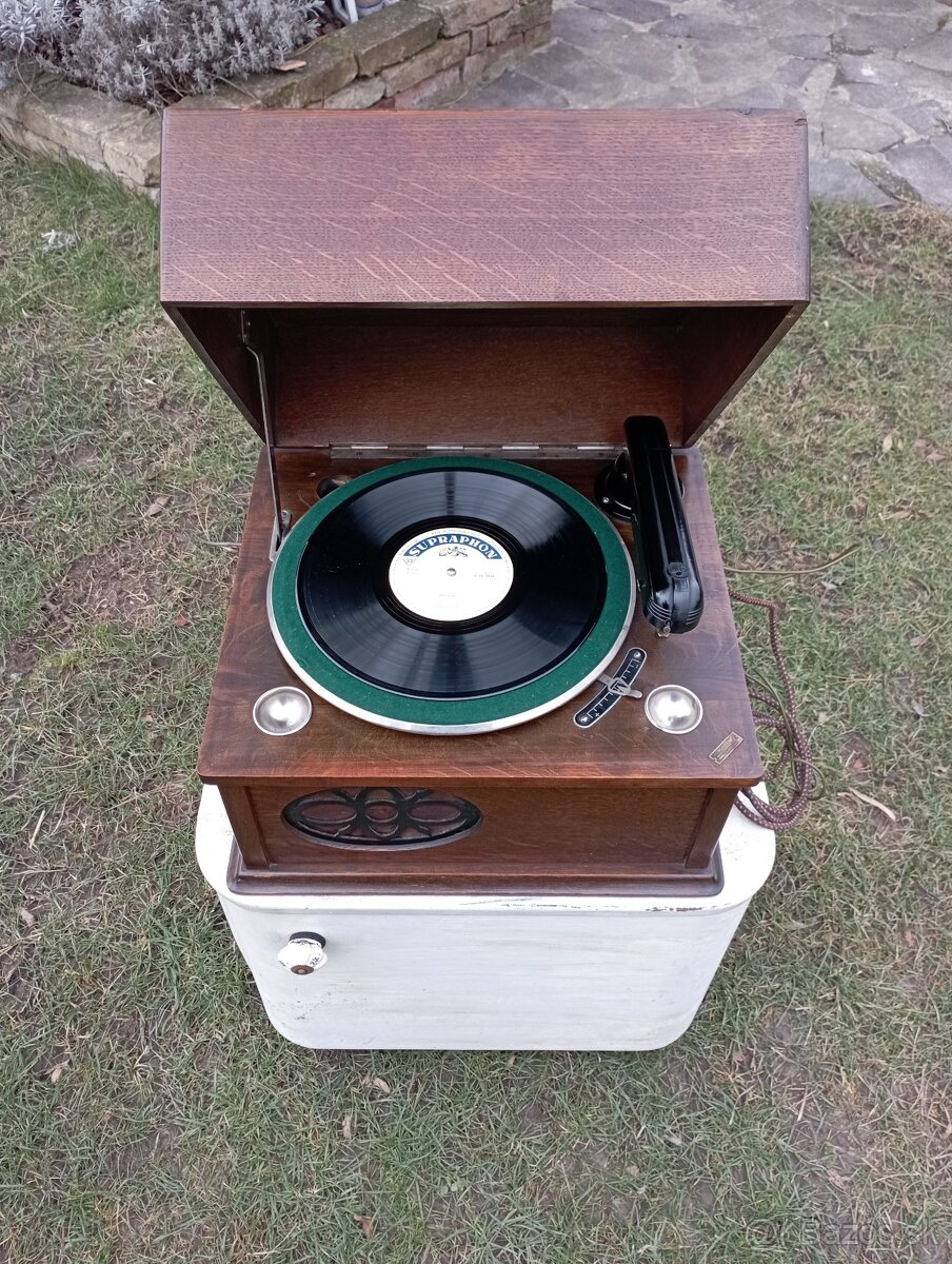 Starý gramofón Parlophon - 6