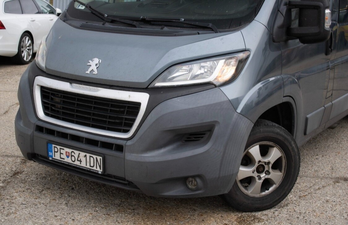 Peugeot Boxer 2.0 BlueHDi • 9-miestny • - 6