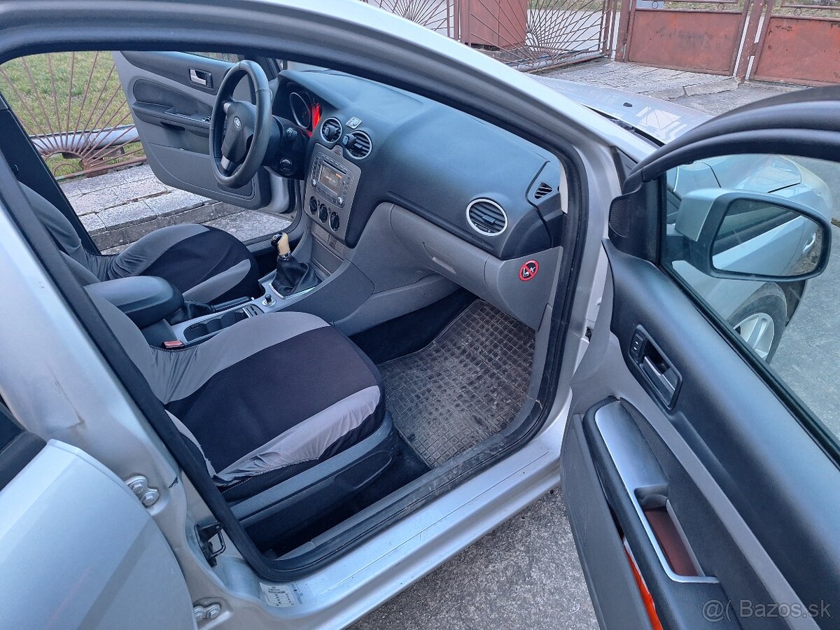 Ford Focus combi 1.6 tdci, 80 kW, r.v. 2/2011 - 6