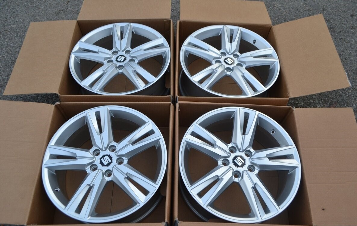 215/50 R 18 zimné + alu disky. - 6