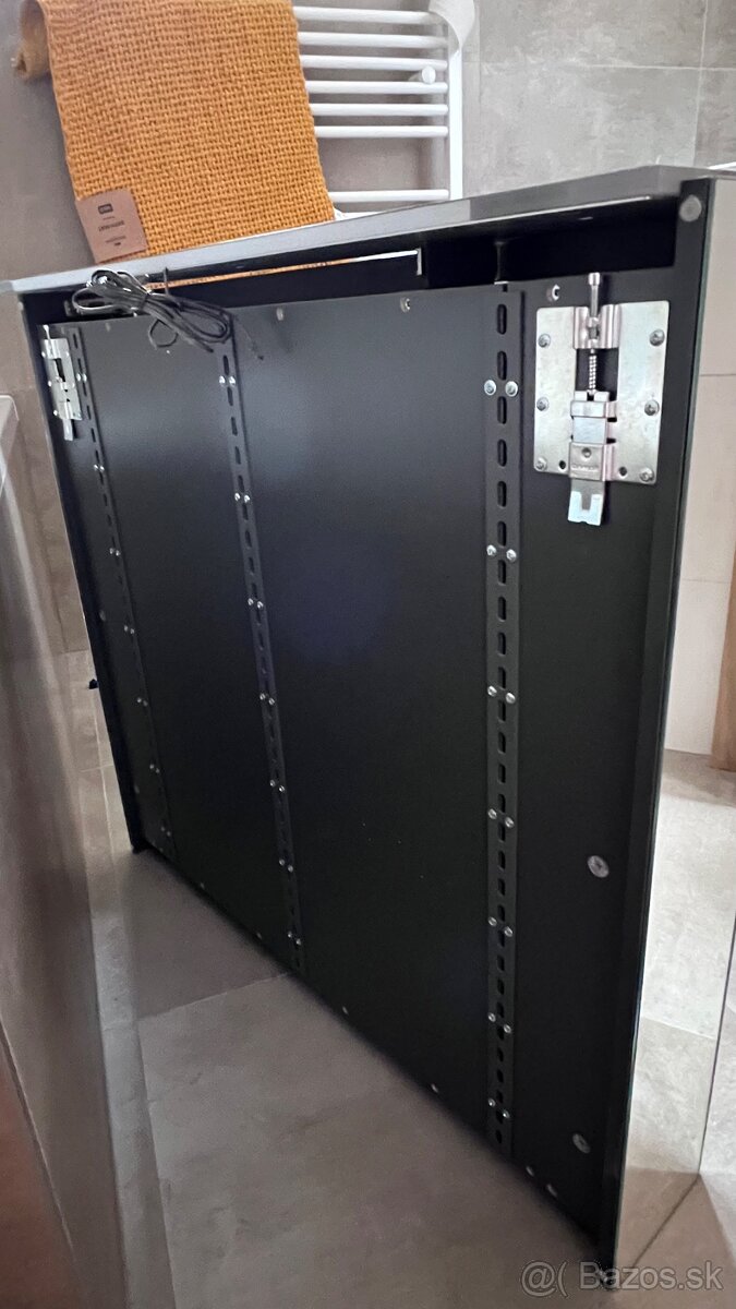 Zrkadlova kupelnova skrinka - 6