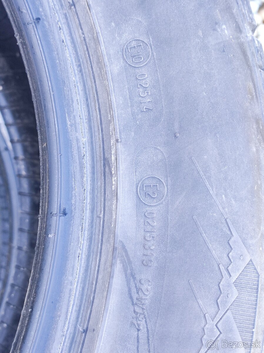 Pneumatiky zimné 235/55 R17 - 6