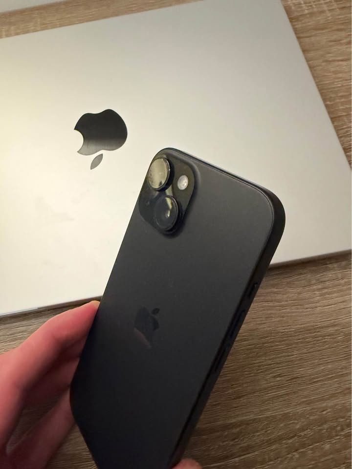iPhone 15 Black - 6