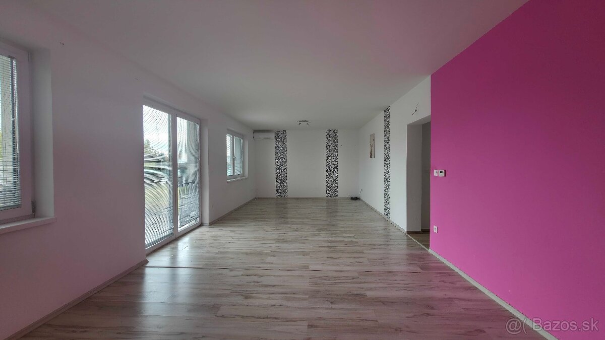 Predaj 4 izbový bungalov s pozemkom 663 m2 v obci Vydrany - 6