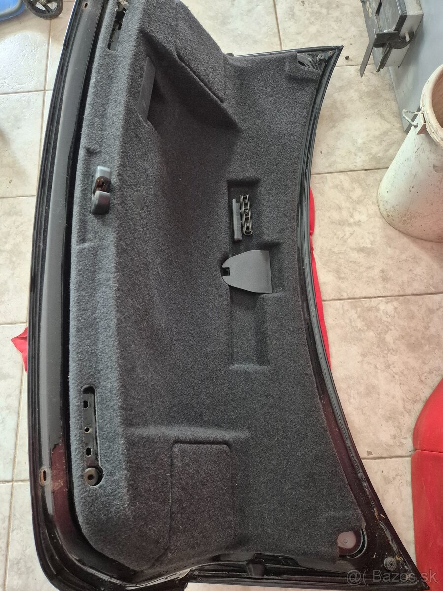 Audi a4 b8 zadna kapota - 6