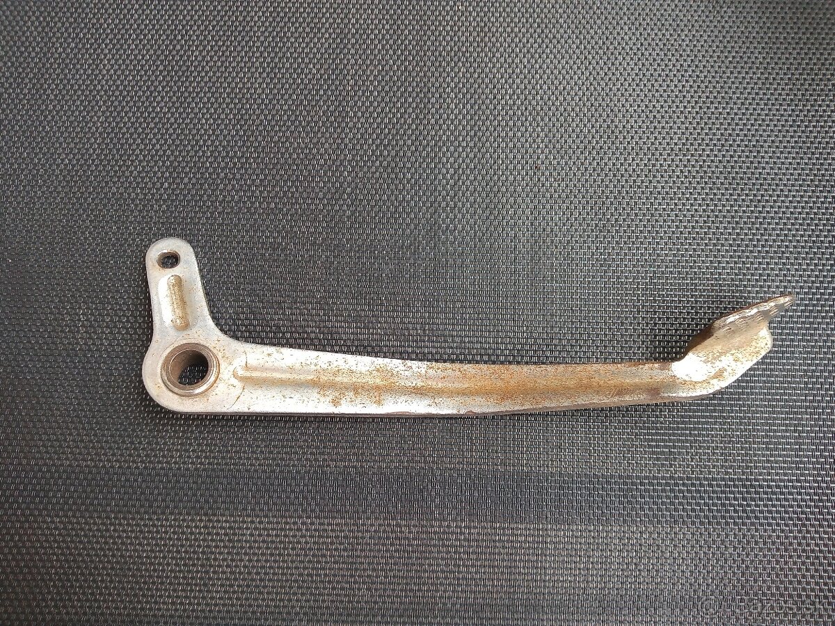 predám páku zadnej brzd.na Jawa 550 - 6