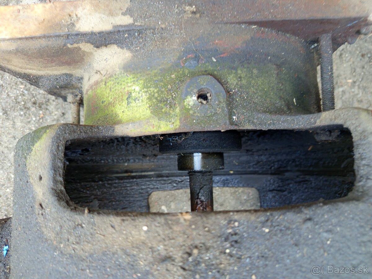 Robur, dh 112, příruba Zetor traktor v3s - 6