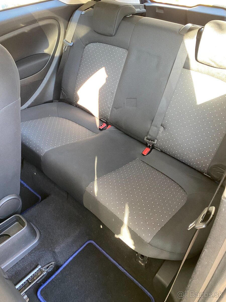 Predám Fiat Punto 1.2 benzín - 6