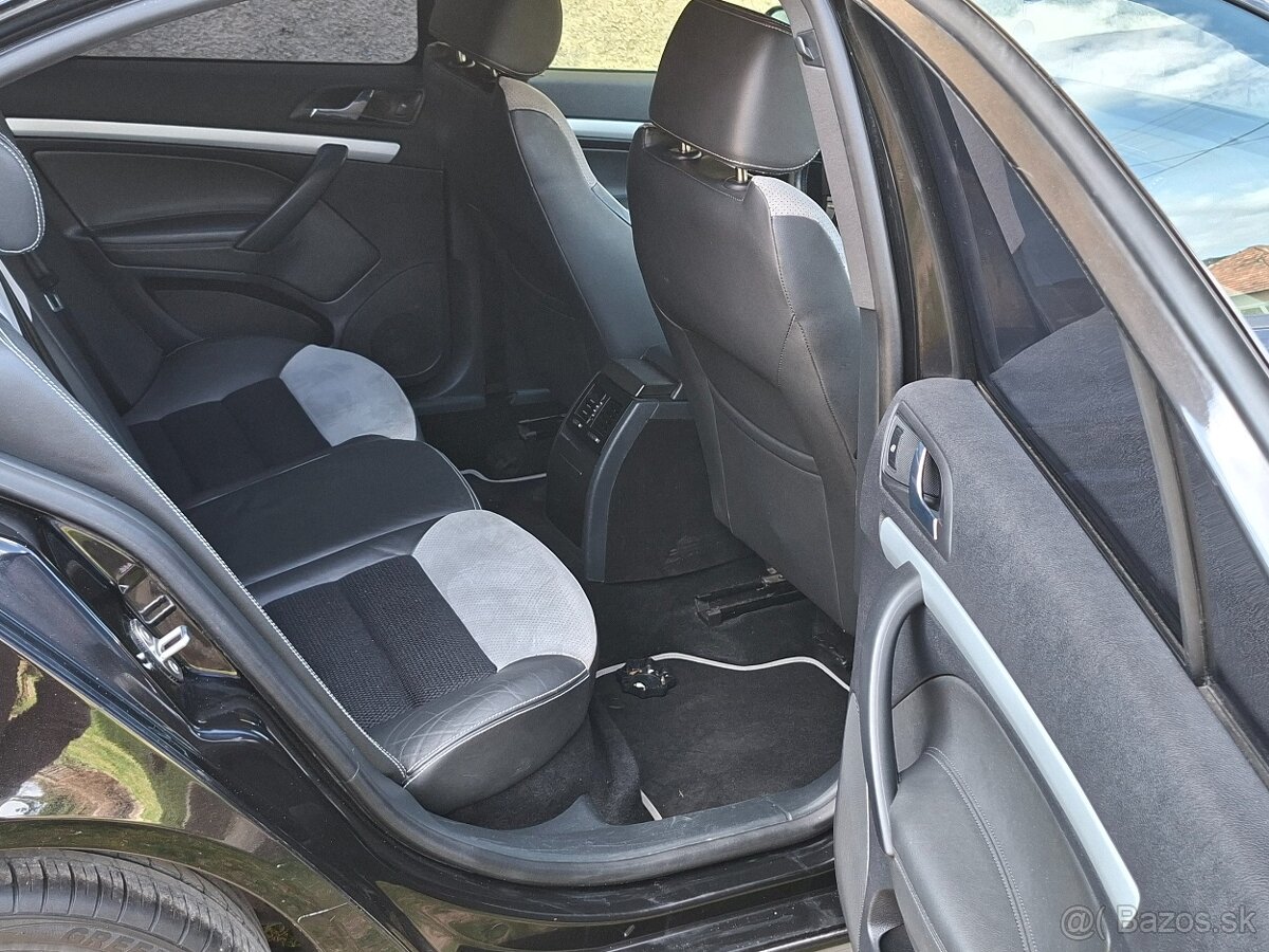 Octavis 2 rs 2.0 tdi - 6