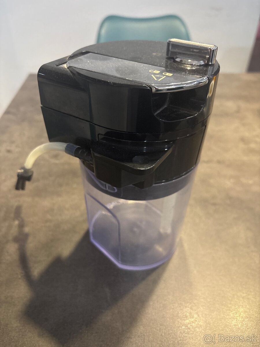 Predám plnoautomatický kávovar Krups Capucino - 6