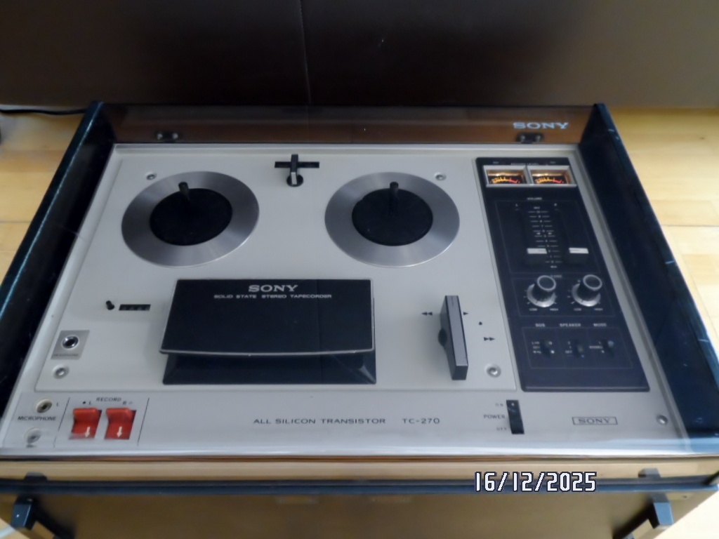 Kotúčový magnetofón SONY TC-270 - 6