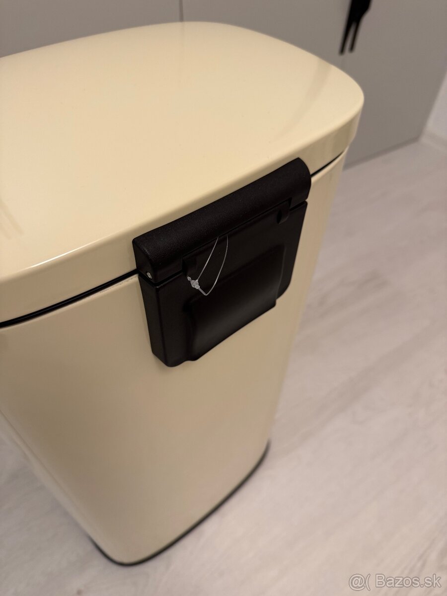 Odpadkový kôš Songmics, kuchynský, 30l, kovový - 6